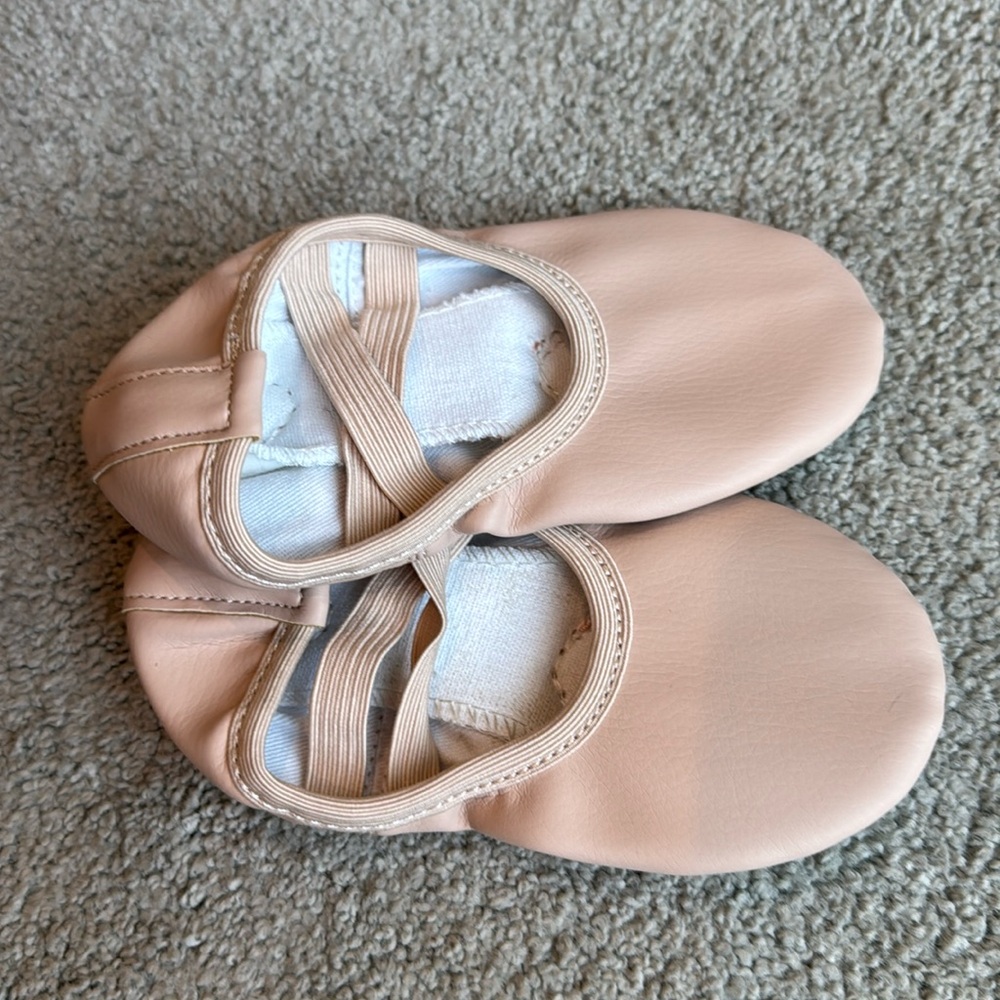 Stelle ballet shoes for dance